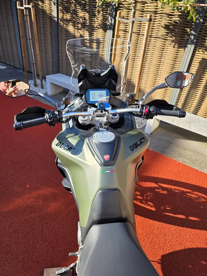 Ducati Multistrada V2 S