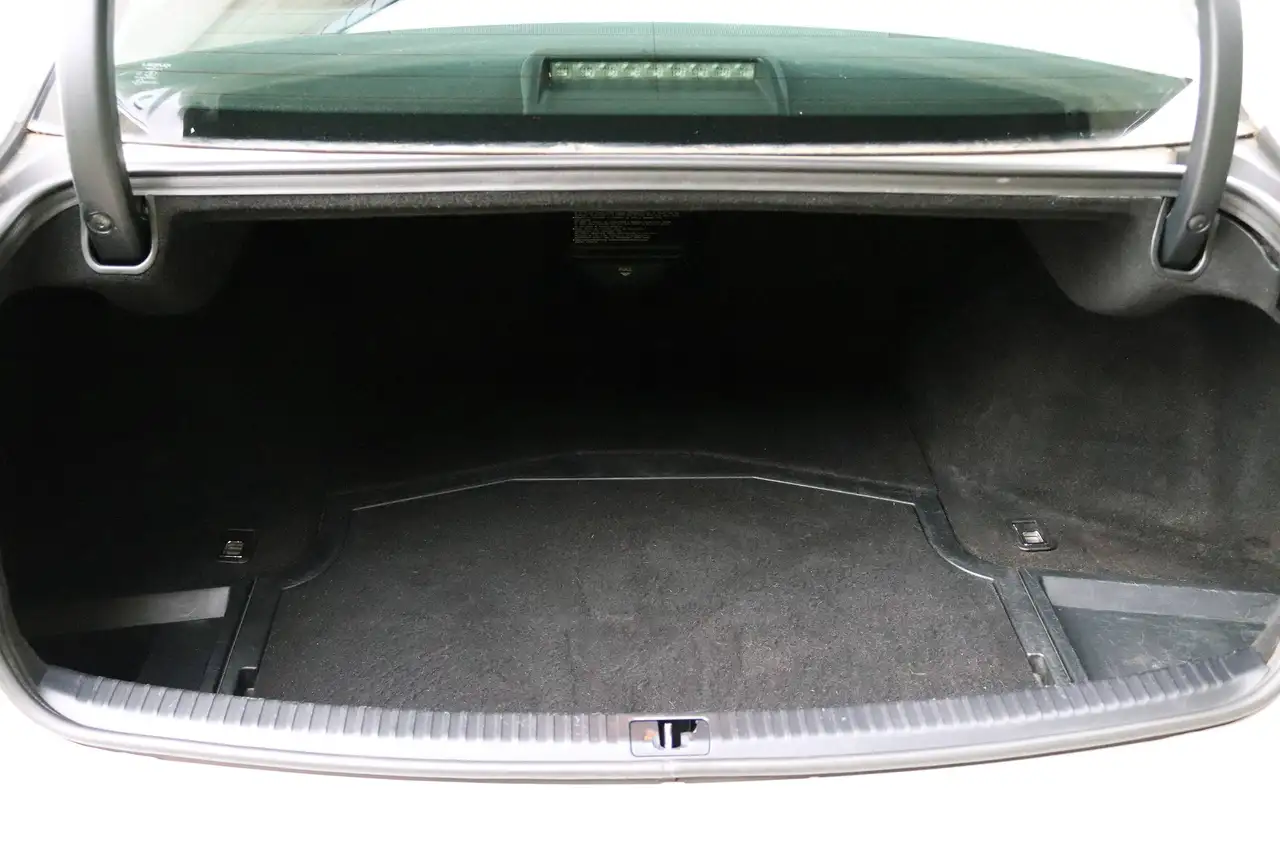 LEXUS IS 250 LUXE V6 208 ch BVM - 1ère MAIN - CUIR VENTILLÉS - 151900 km
