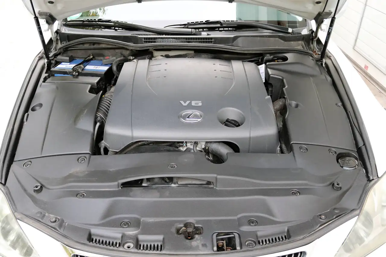 LEXUS IS 250 LUXE V6 208 ch BVM - 1ère MAIN - CUIR VENTILLÉS - 151900 km
