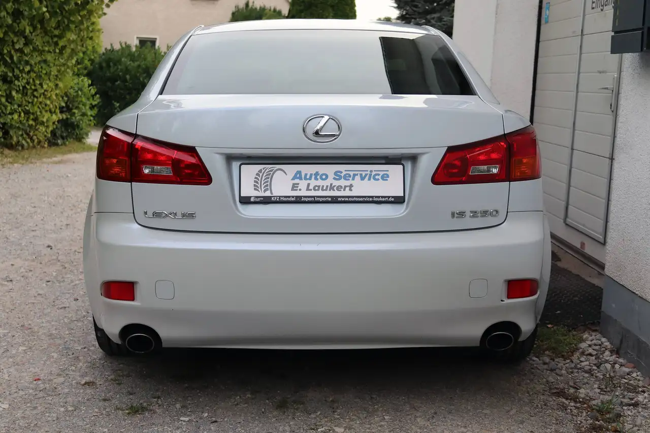 LEXUS IS 250 LUXE V6 208 ch BVM - 1ère MAIN - CUIR VENTILLÉS - 151900 km