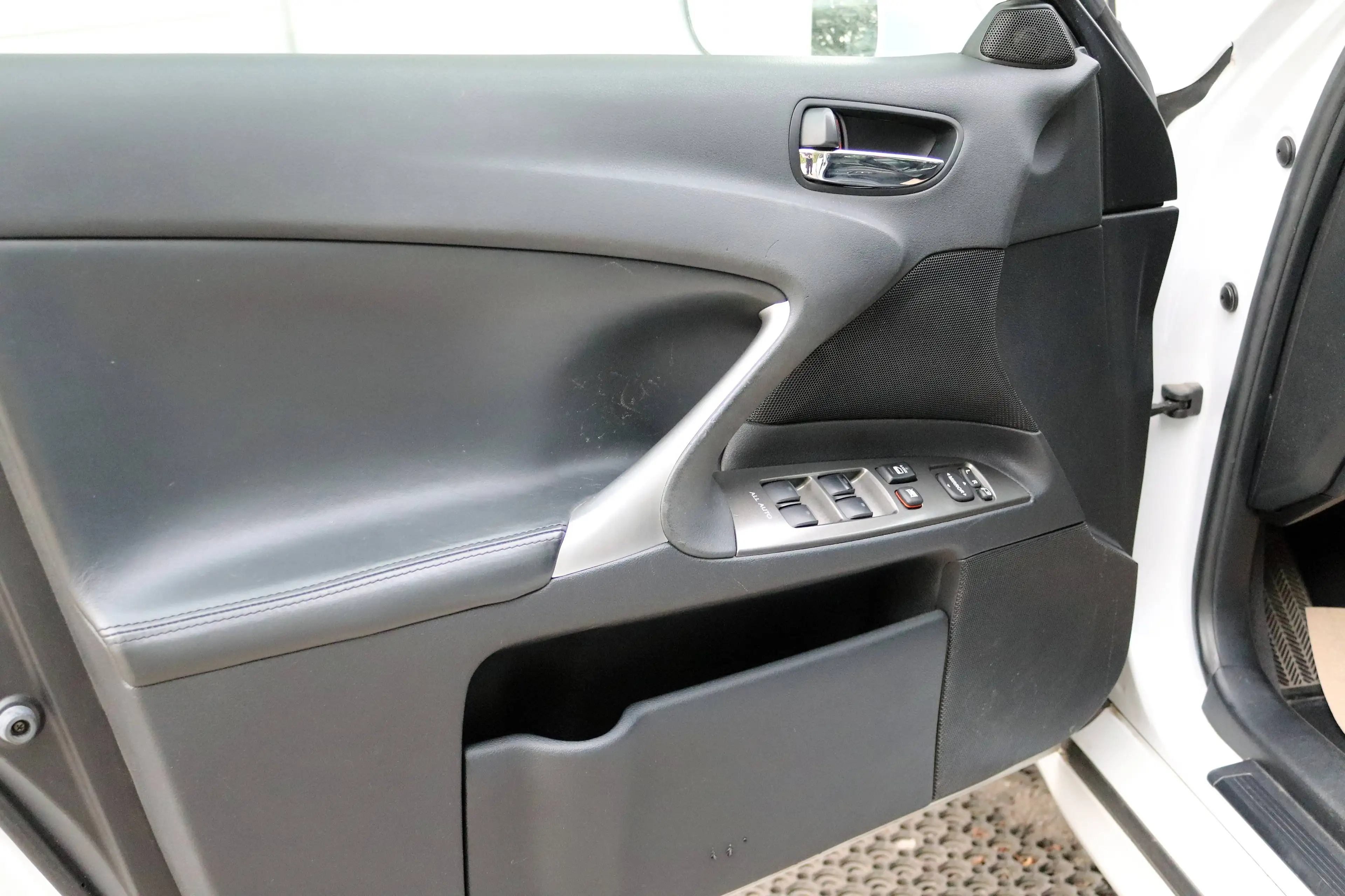 Lexus IS 250 250 Luxury Schalter/1. Hand!/Leder/Sitzhzg/Sitzbelüftung/Original!/HU AU NEU — photo 12