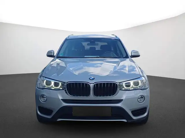 BMW X3 view 2