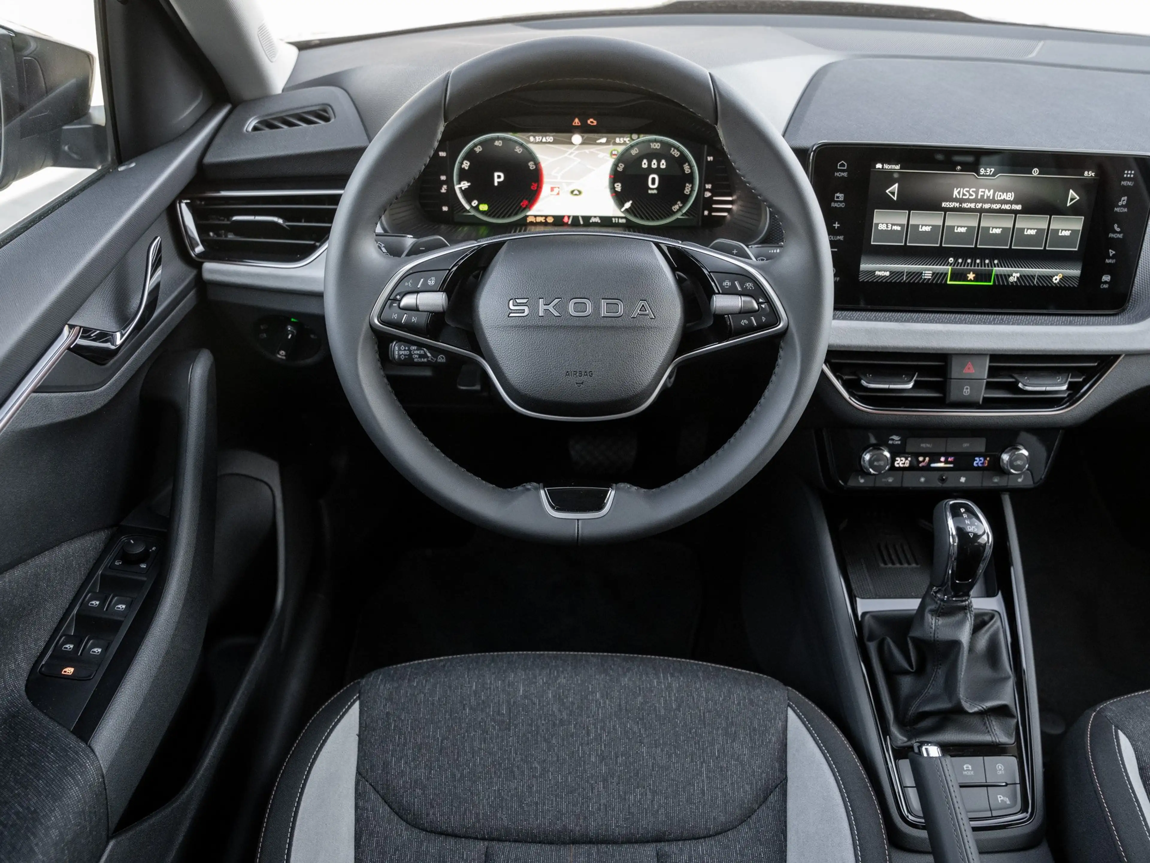 Skoda Kamiq Selection 1.0 TSI DSG AHK Kam. Navi Virtual — photo 11