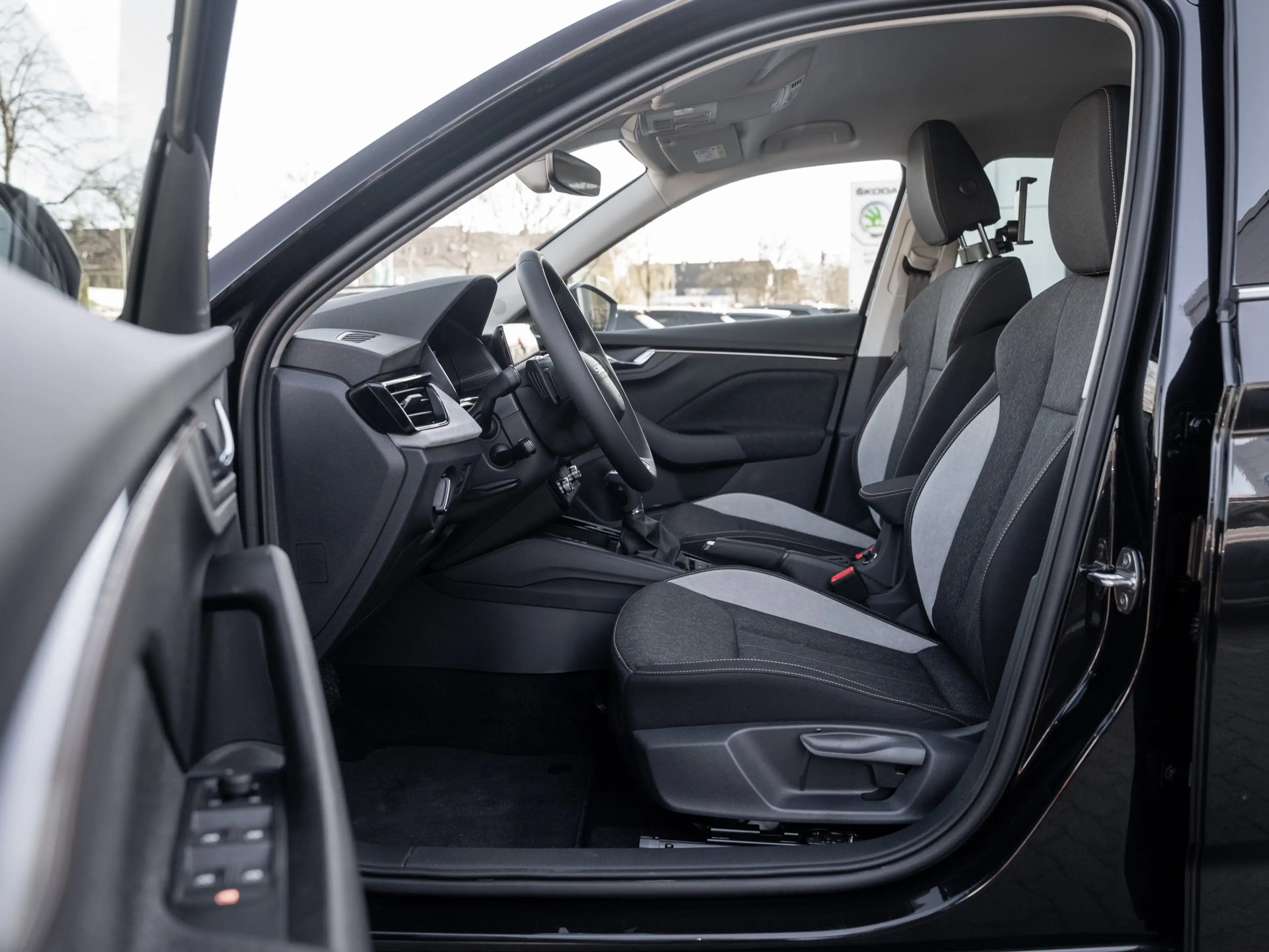 Skoda Kamiq Selection 1.0 TSI DSG AHK Kam. Navi Virtual — photo 7