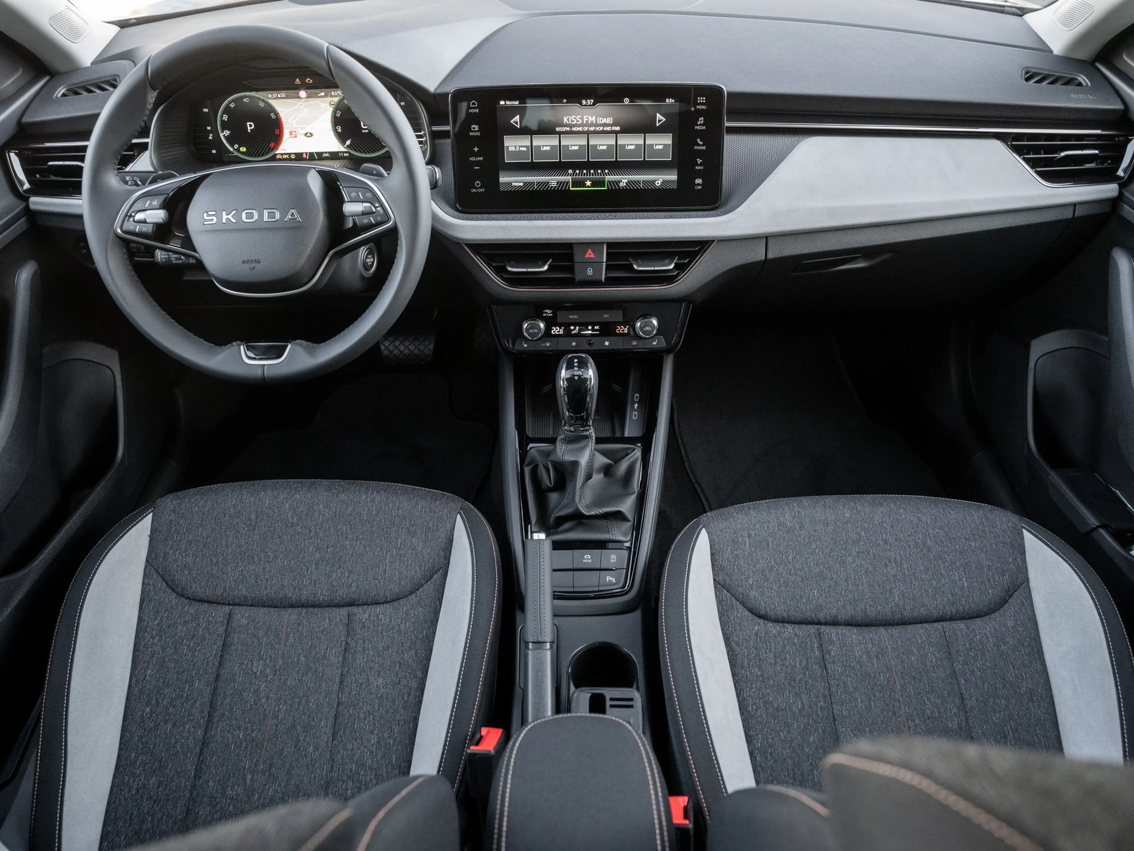 Skoda Kamiq Selection 1.0 TSI DSG AHK Kam. Navi Virtual — photo 10