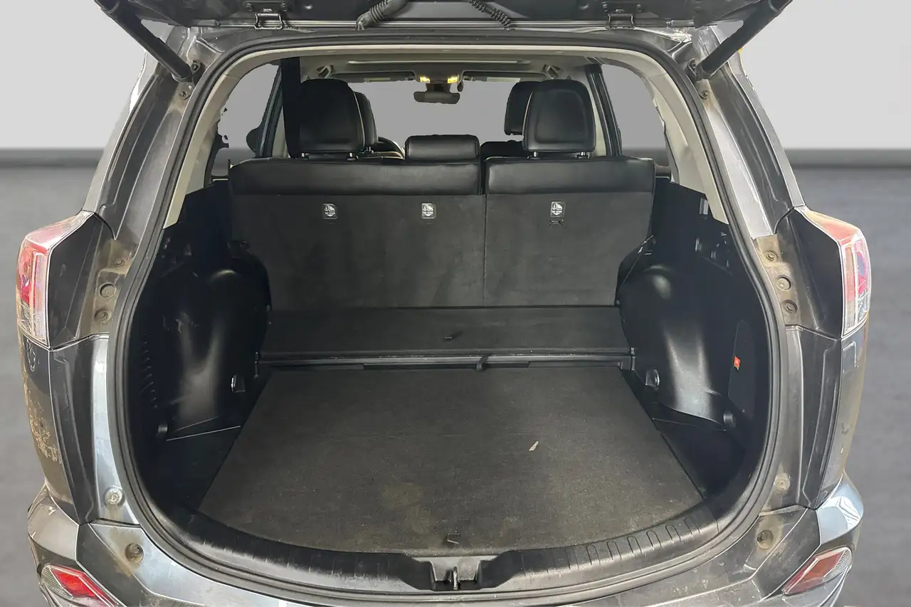 Toyota RAV 4 снимка Toyota RAV 4