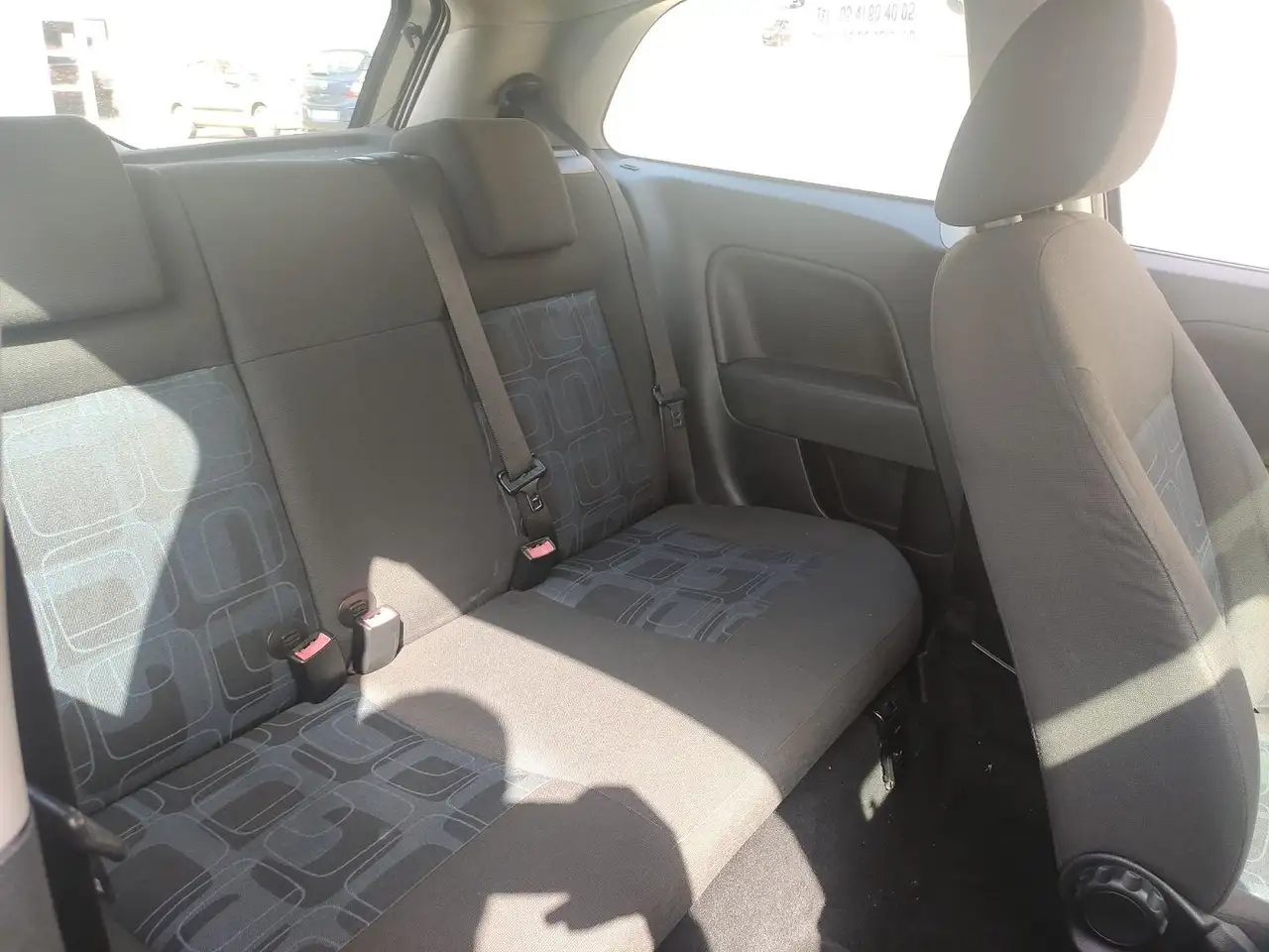 Ford Fiesta 3 portes — photo 4