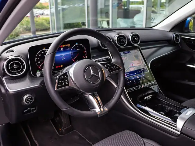 Mercedes-Benz C-Class view 15