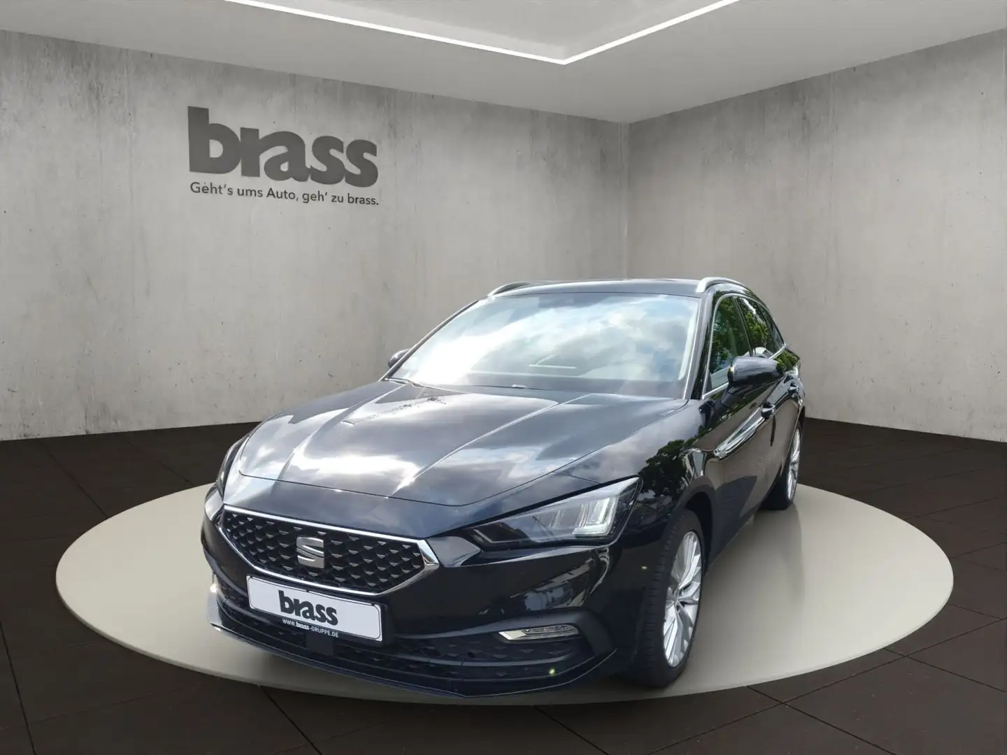 SEAT Leon Sportstourer 2.0 TDI Xcellence Allwetterrei Noir - 1