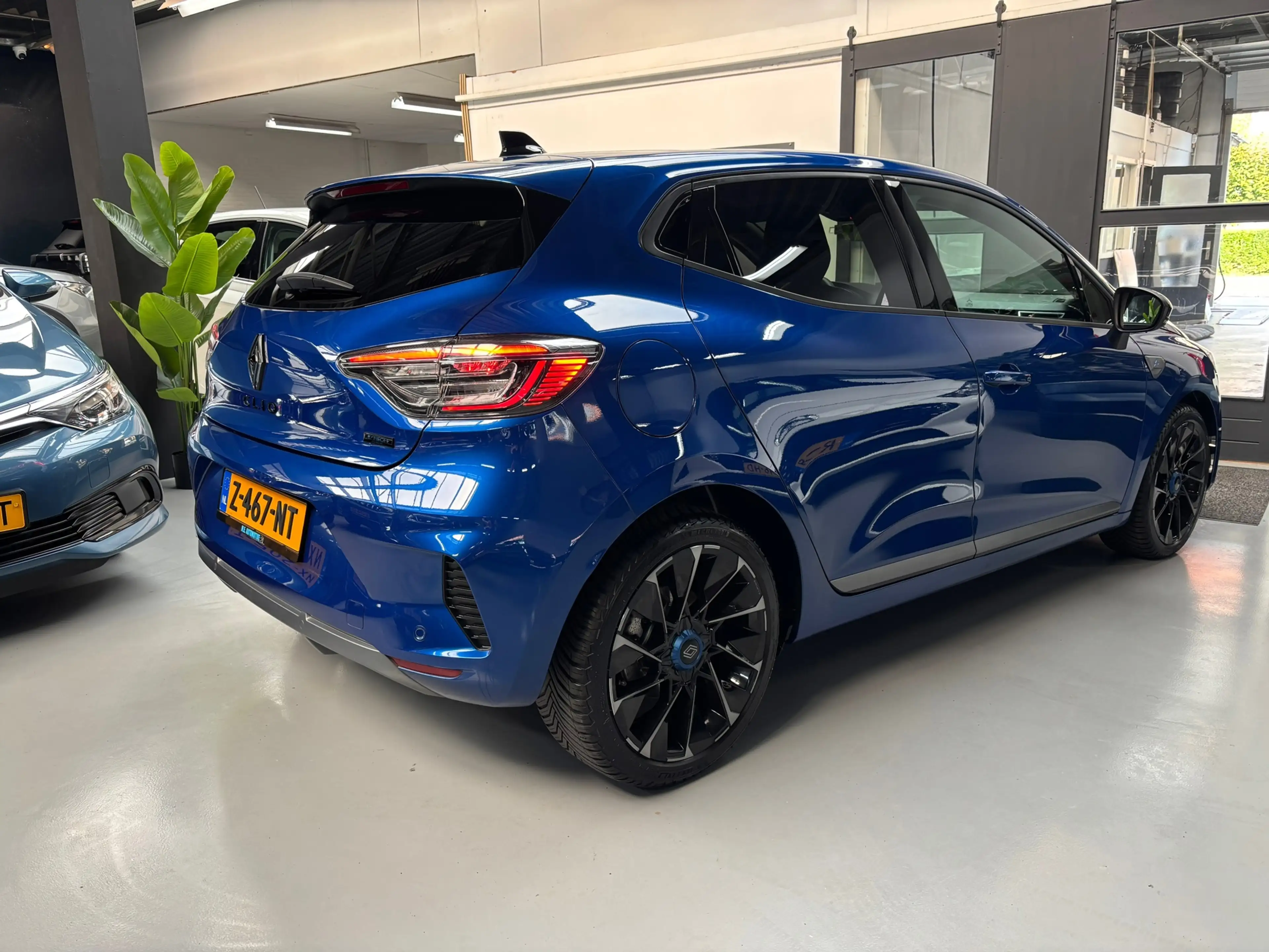Renault Clio 1.6 E-Tech Full Hybrid 145 esprit Alpine / Camera — photo 6