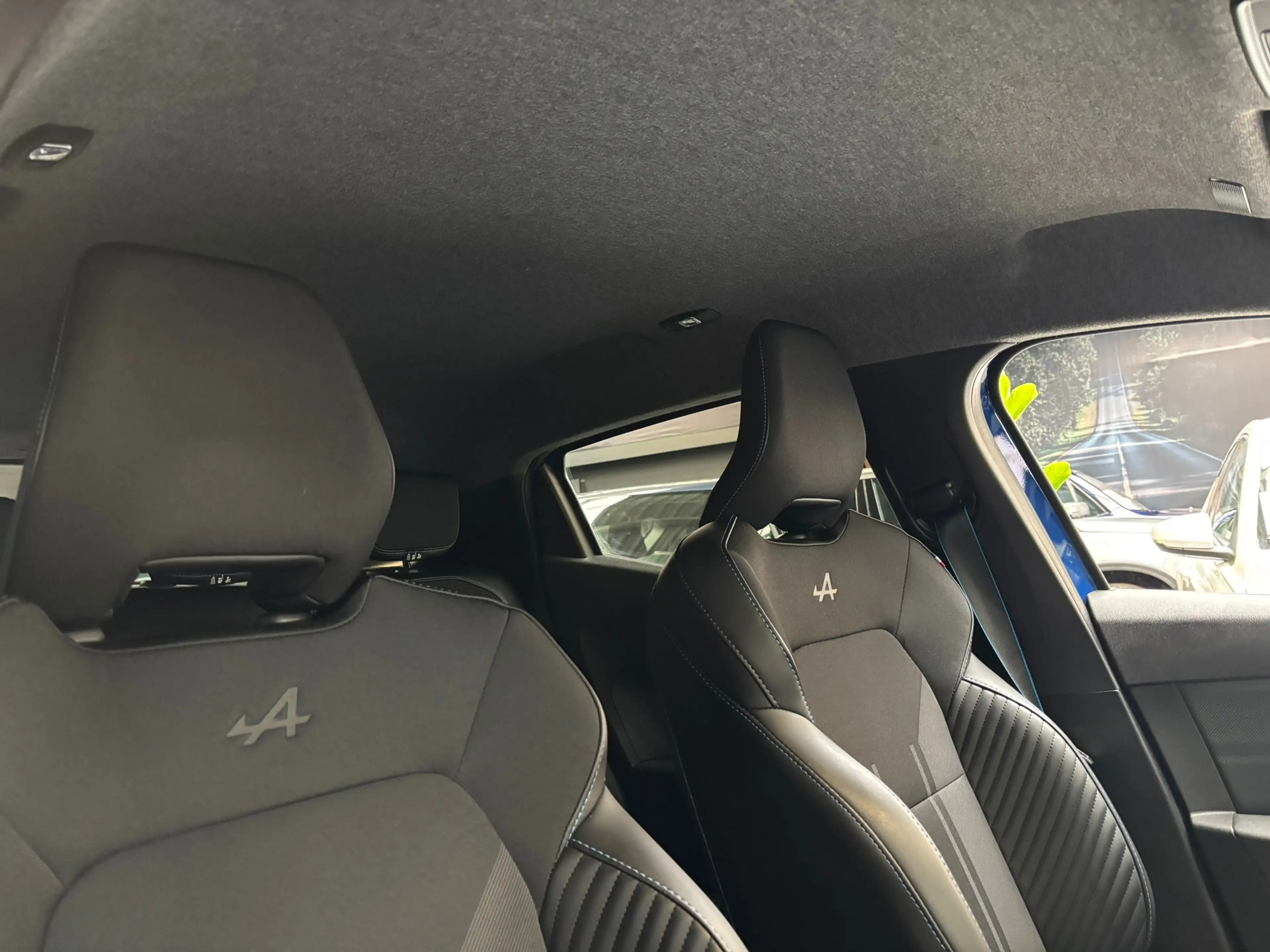 Renault Clio 1.6 E-Tech Full Hybrid 145 esprit Alpine / Camera — photo 19