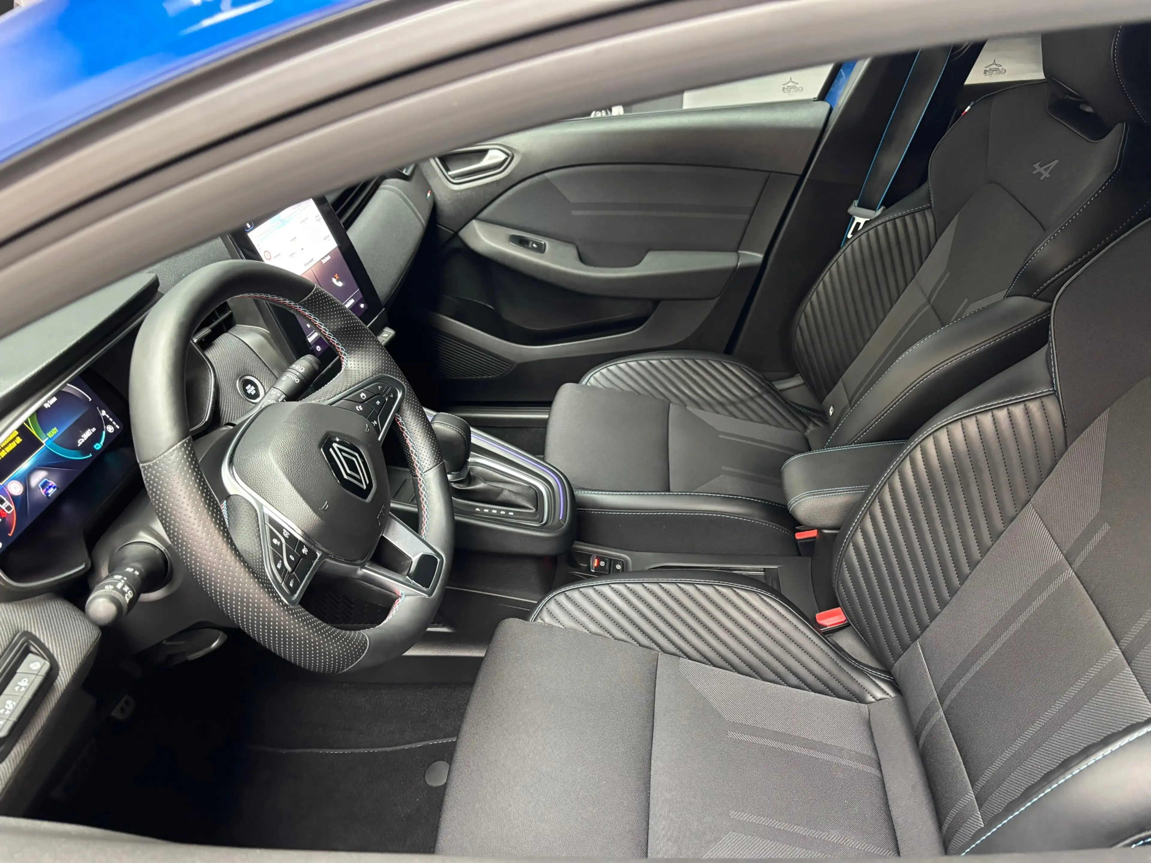 Renault Clio 1.6 E-Tech Full Hybrid 145 esprit Alpine / Camera — photo 22