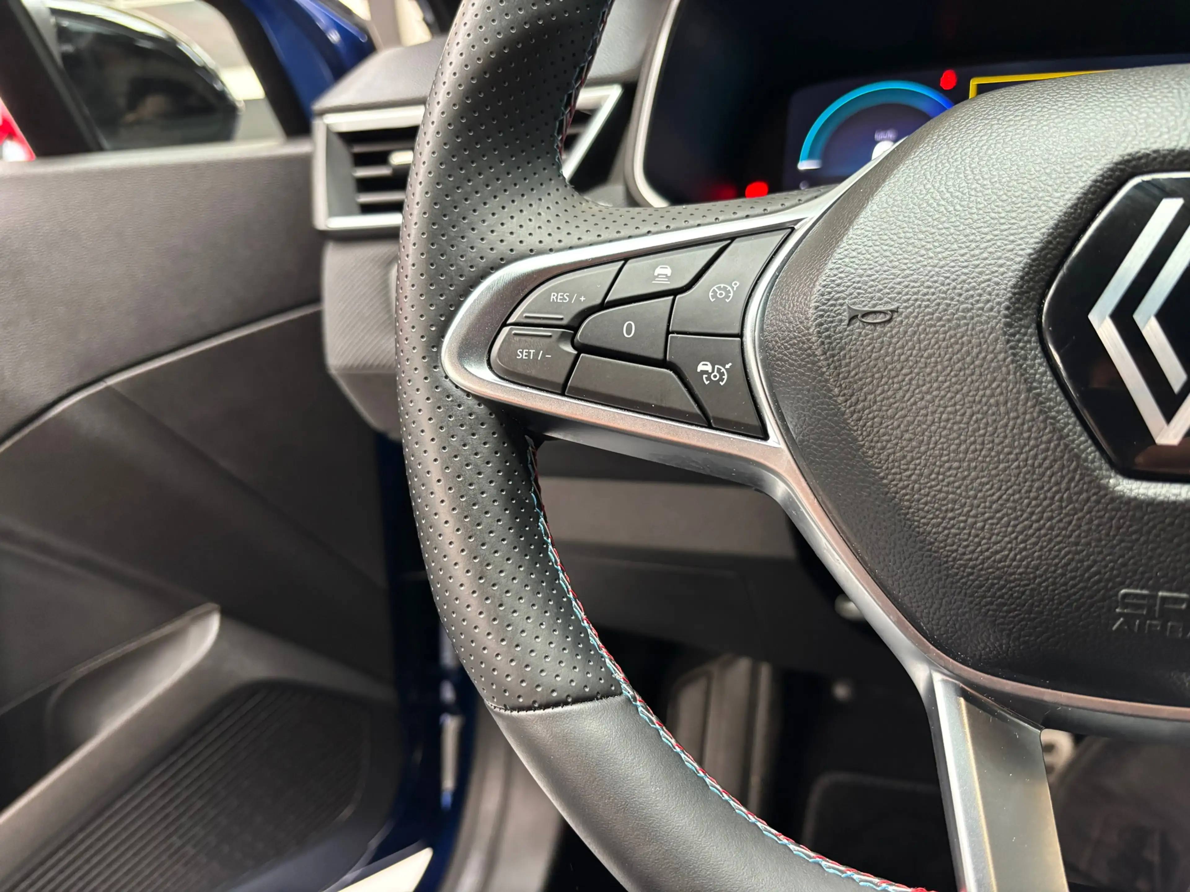 Renault Clio 1.6 E-Tech Full Hybrid 145 esprit Alpine / Camera — photo 25