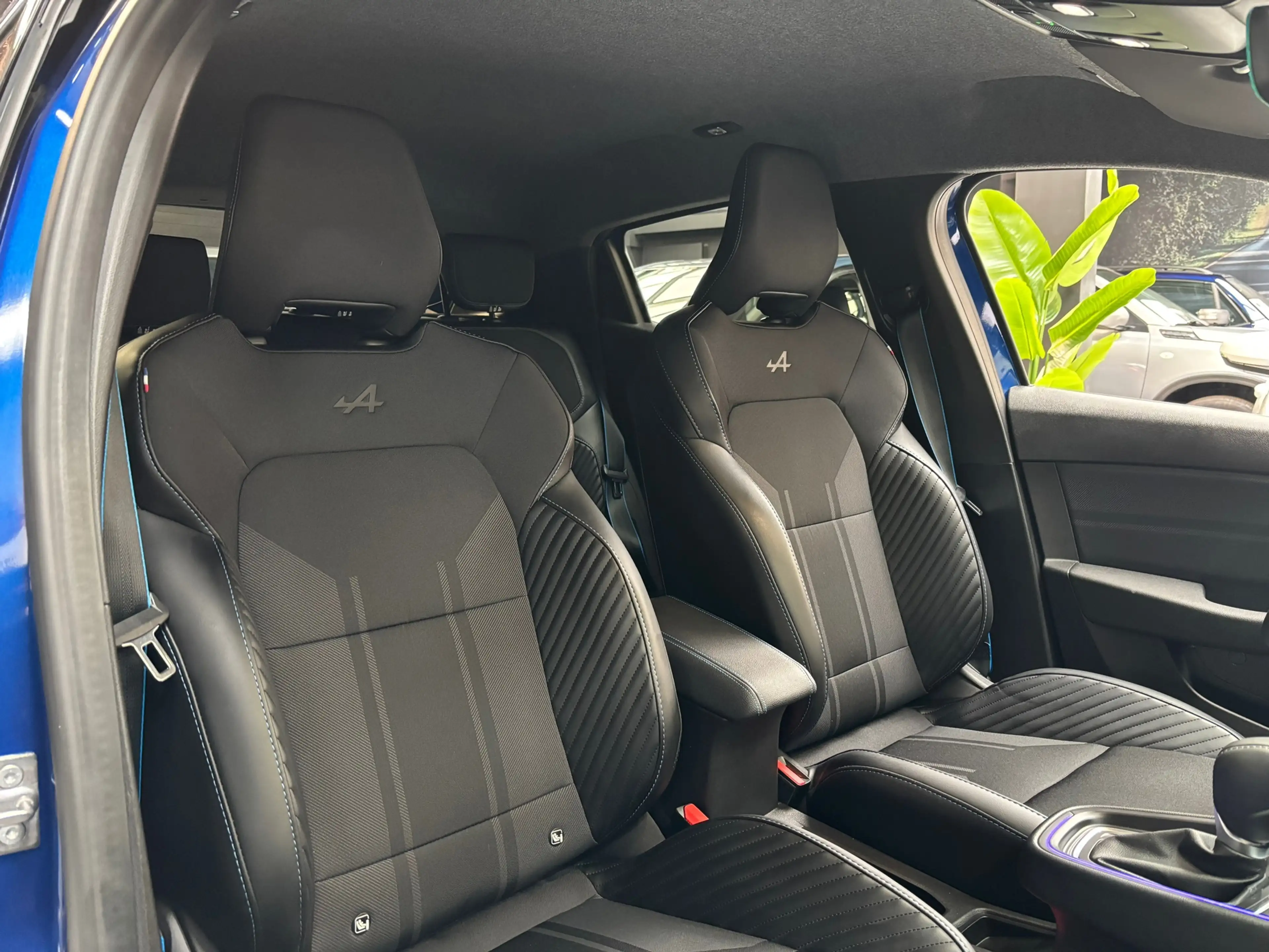 Renault Clio 1.6 E-Tech Full Hybrid 145 esprit Alpine / Camera — photo 17