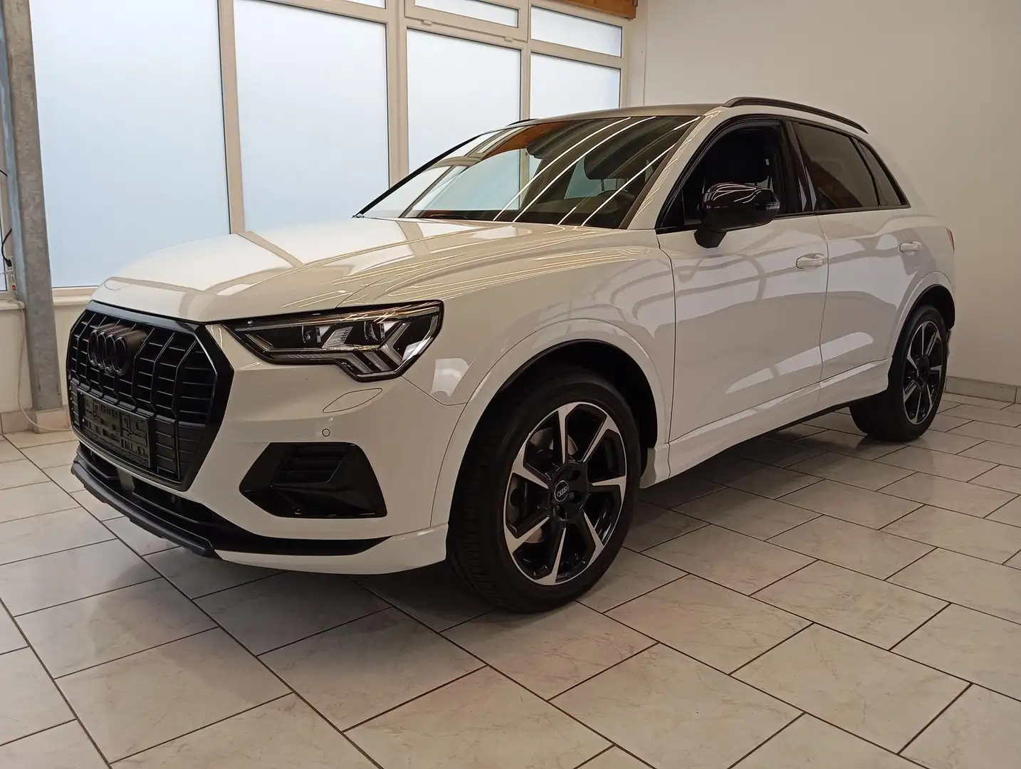 Audi Q3 40 TDI Quattro - CarPlay/S-Line/Kamera Blanc - 2
