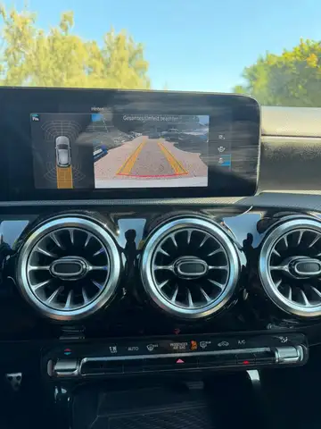 Mercedes-Benz A view 13