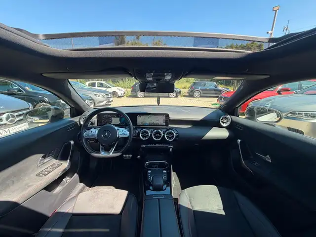 Mercedes-Benz A view 7