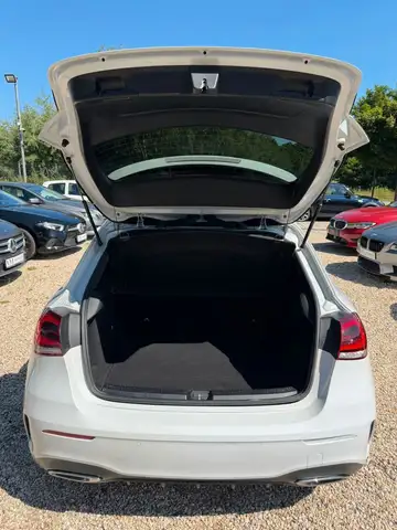 Mercedes-Benz A view 14