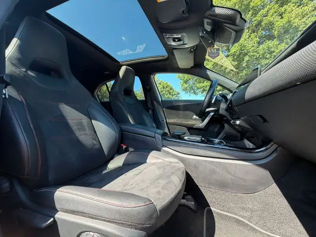 Mercedes-Benz A view 10