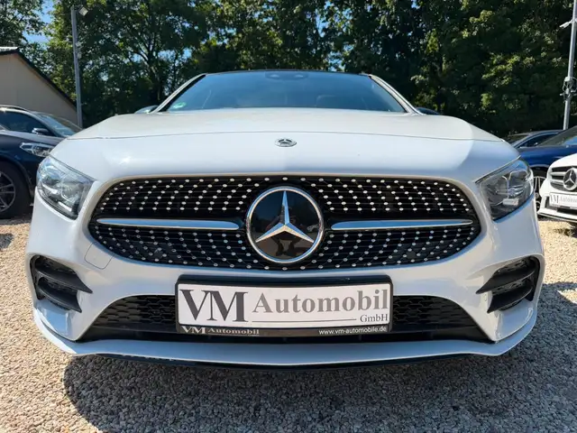 Mercedes-Benz A view 2