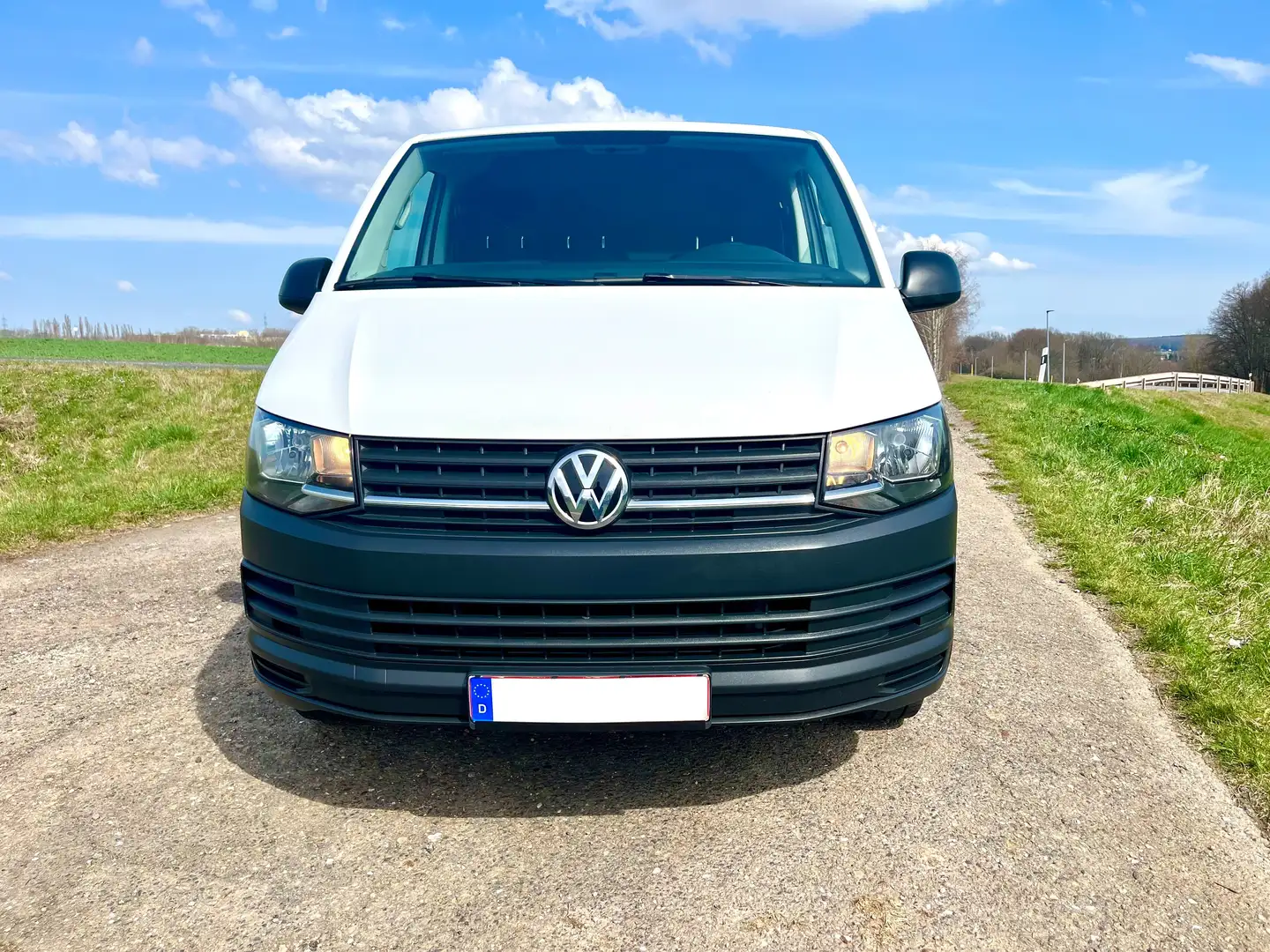 Volkswagen T6 Transporter Kasten lang 2.0 TDI*Mwst. Ausweis. Weiß - 2