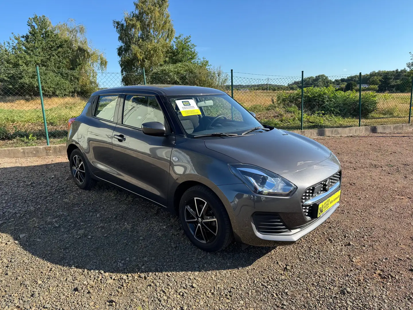Suzuki Swift 1.2 Dualjet Hybrid Club Grey - 1
