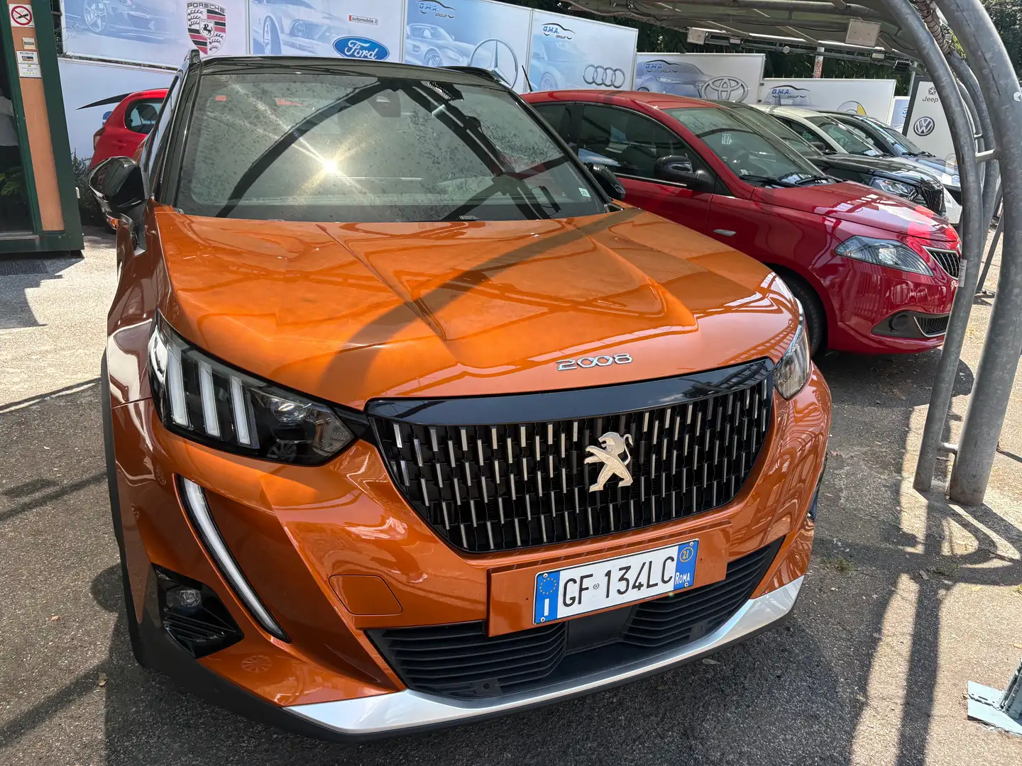 Peugeot 2008 GT  navi bluetooth cerchi in lega radio Arancione - 1