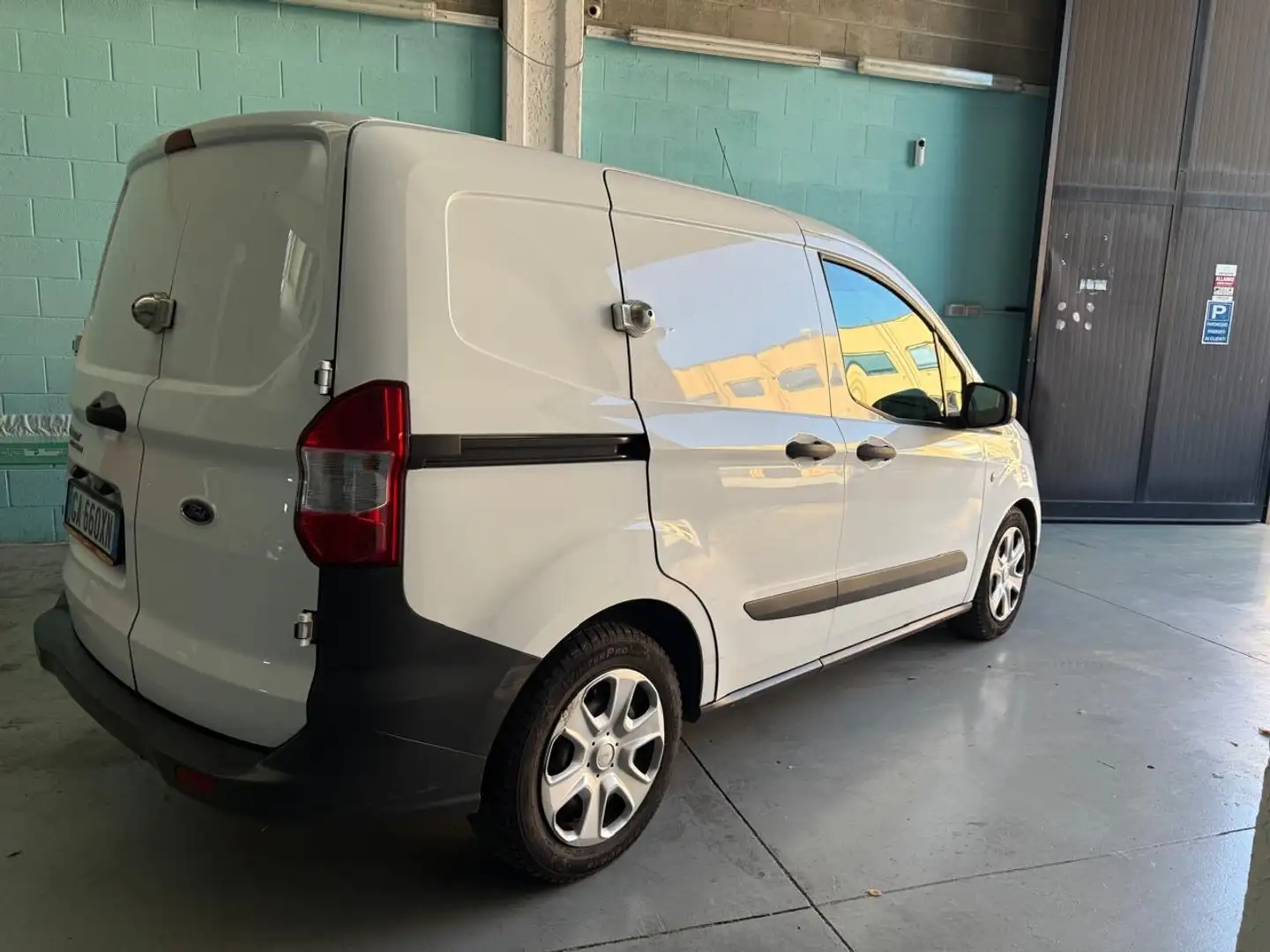 Ford Transit Courier 1.5 TDCI 100CV TREND Bianco - 2