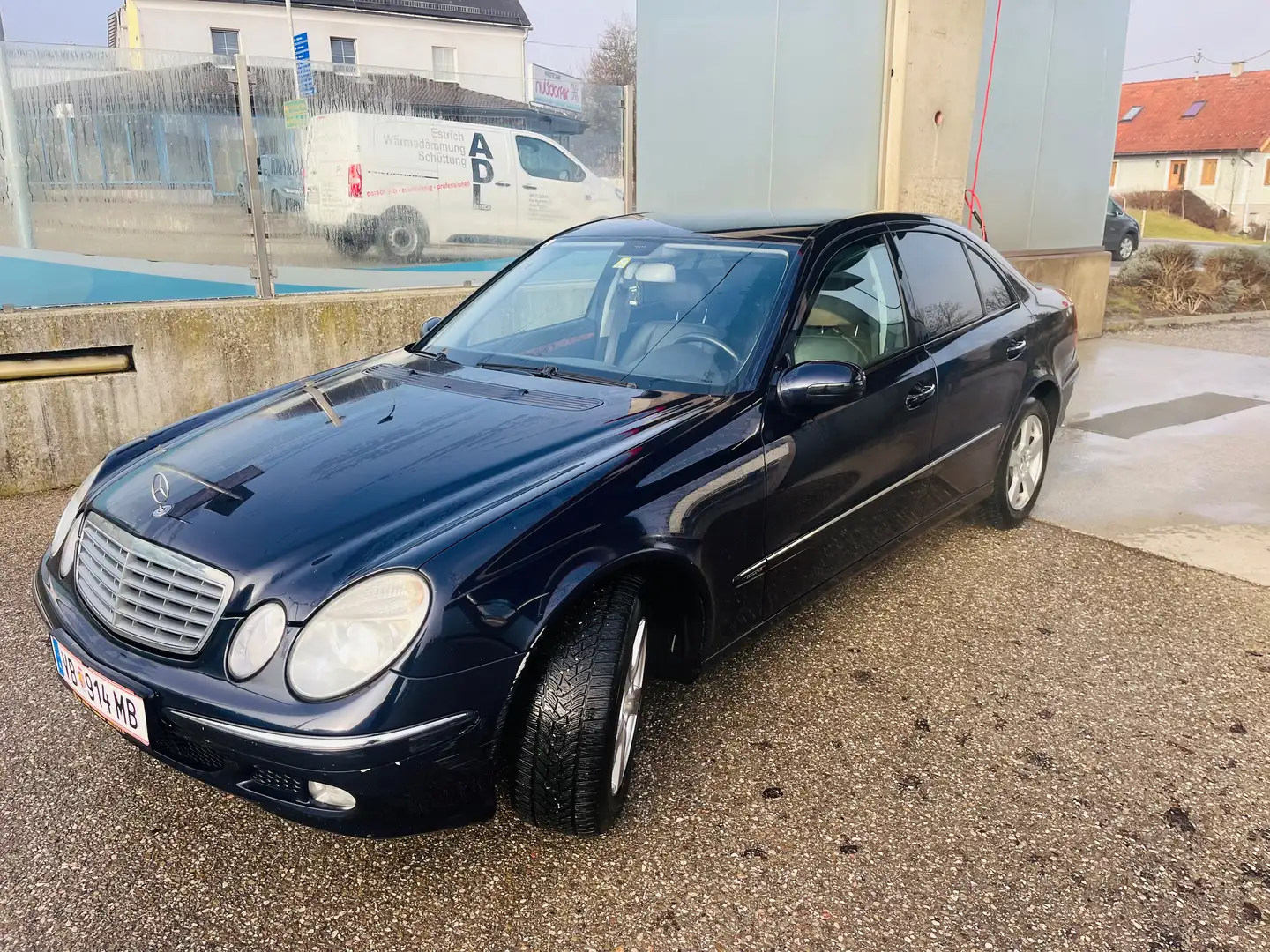Mercedes-Benz E 220 E 220 Avantgarde CDI Avantgarde Blau - 2