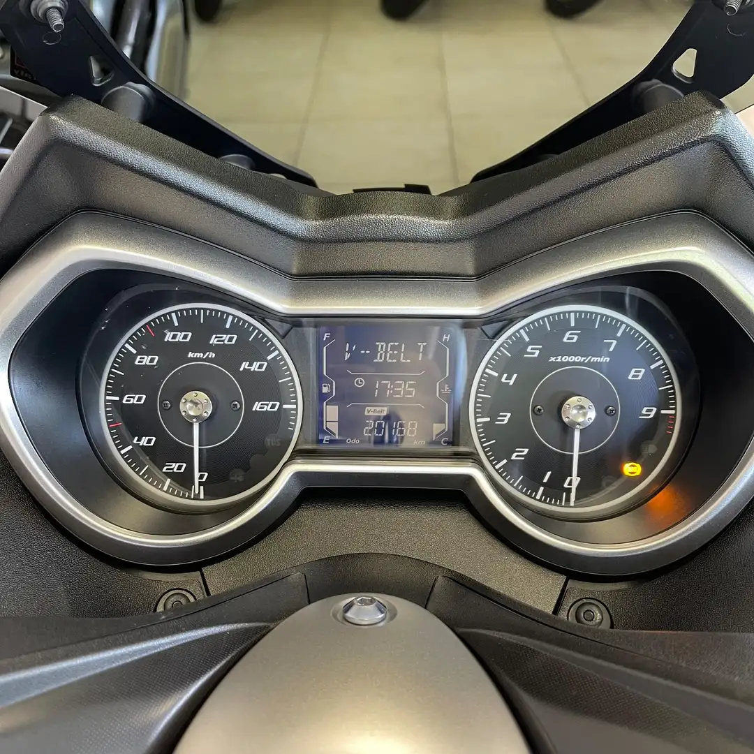 Yamaha X-Max 300 - 2