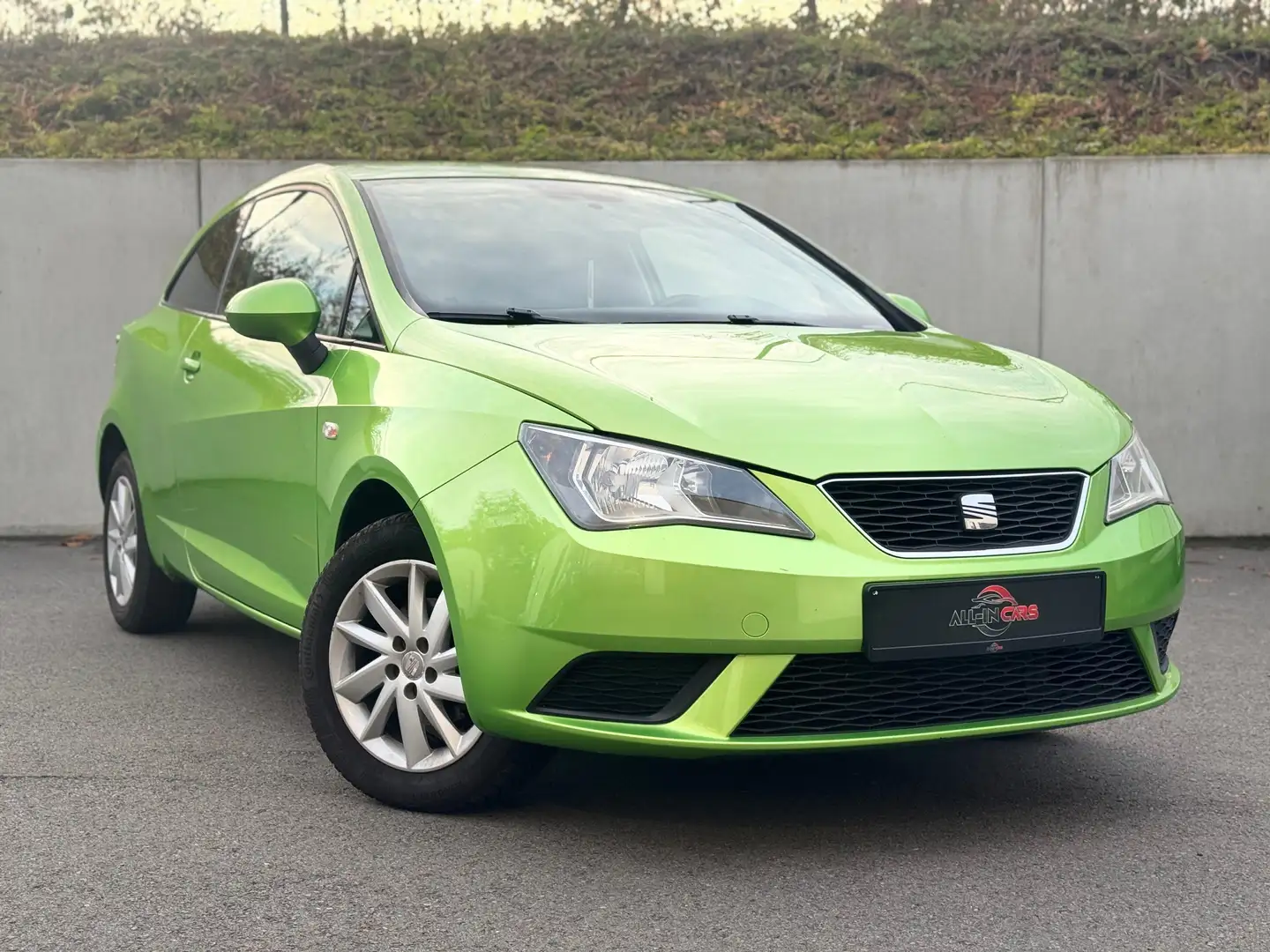 SEAT Ibiza Feuille Rose ✅ Aucun frais ✅ Garantie ✅ Vert - 1