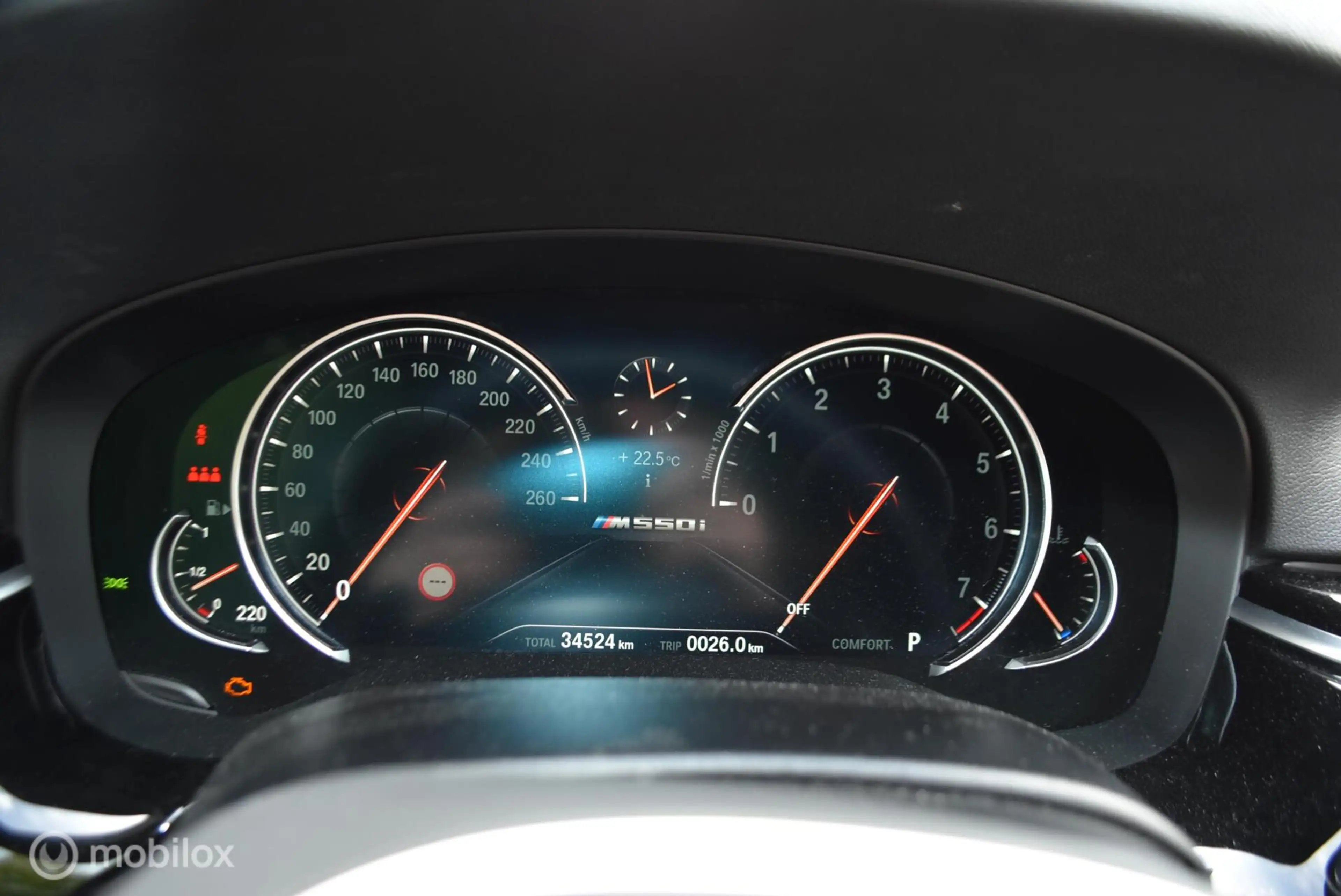 BMW M550 M550i X Drive aut Kantelende zuiger! M550I X Drive — photo 9