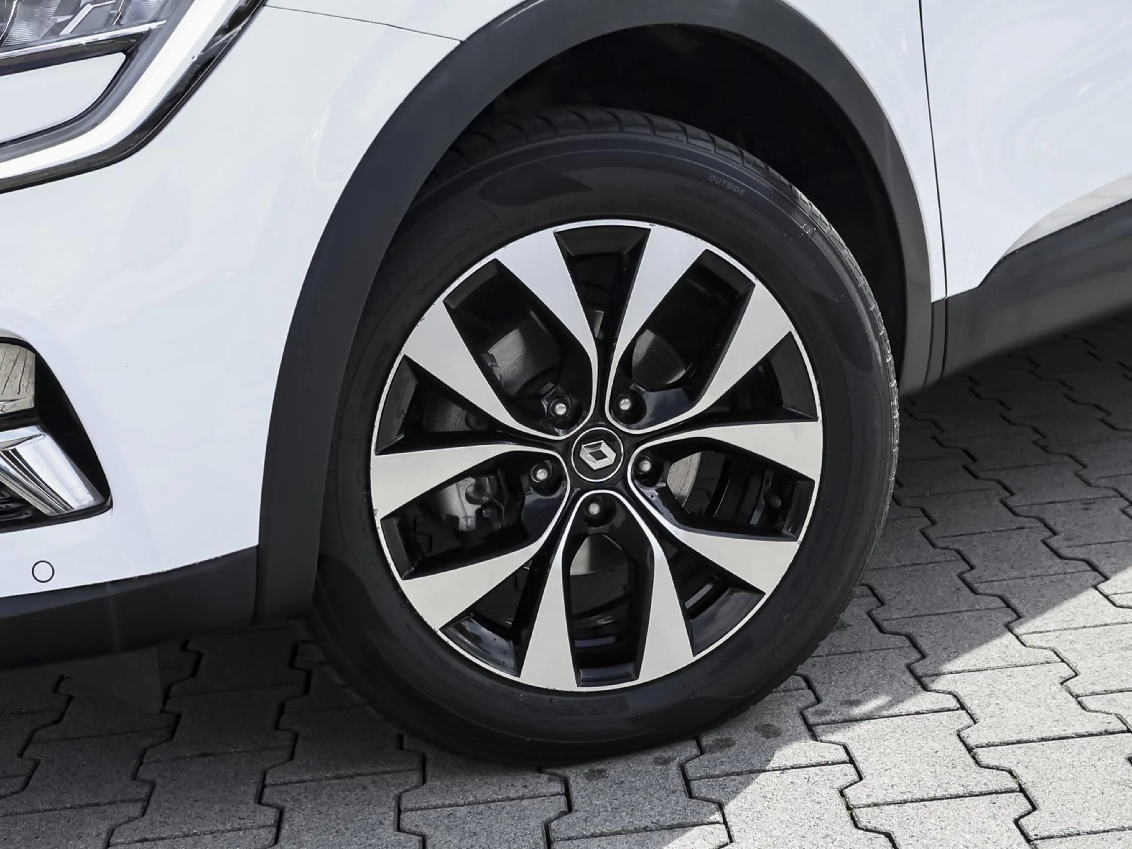 Renault Arkana ZEN TCe 140 EDC PDC KAMERA ALLWETTER — photo 7