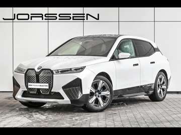 iX xDrive40