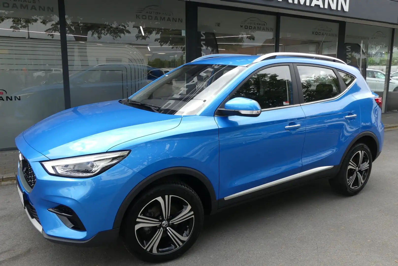 MG ZS Comfort *Temp*PDC*Klima*CarPlay*Allwetter*LED Blu/Azzurro - 2