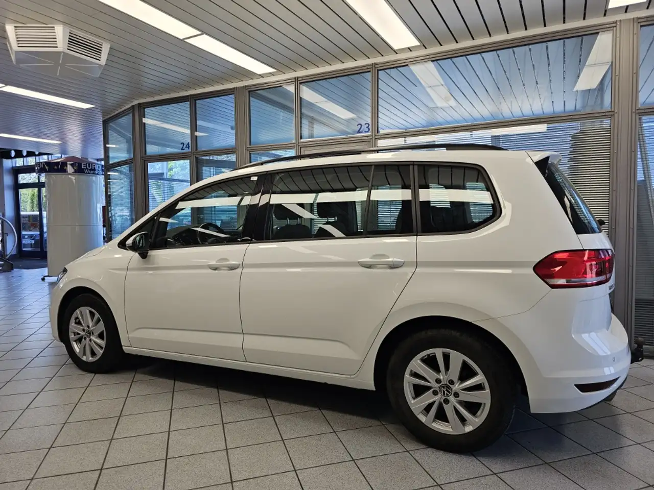 Volkswagen Touran Comfortline 7-Sitzer,AHK,Navi,PDC,SH, миниатюра 29