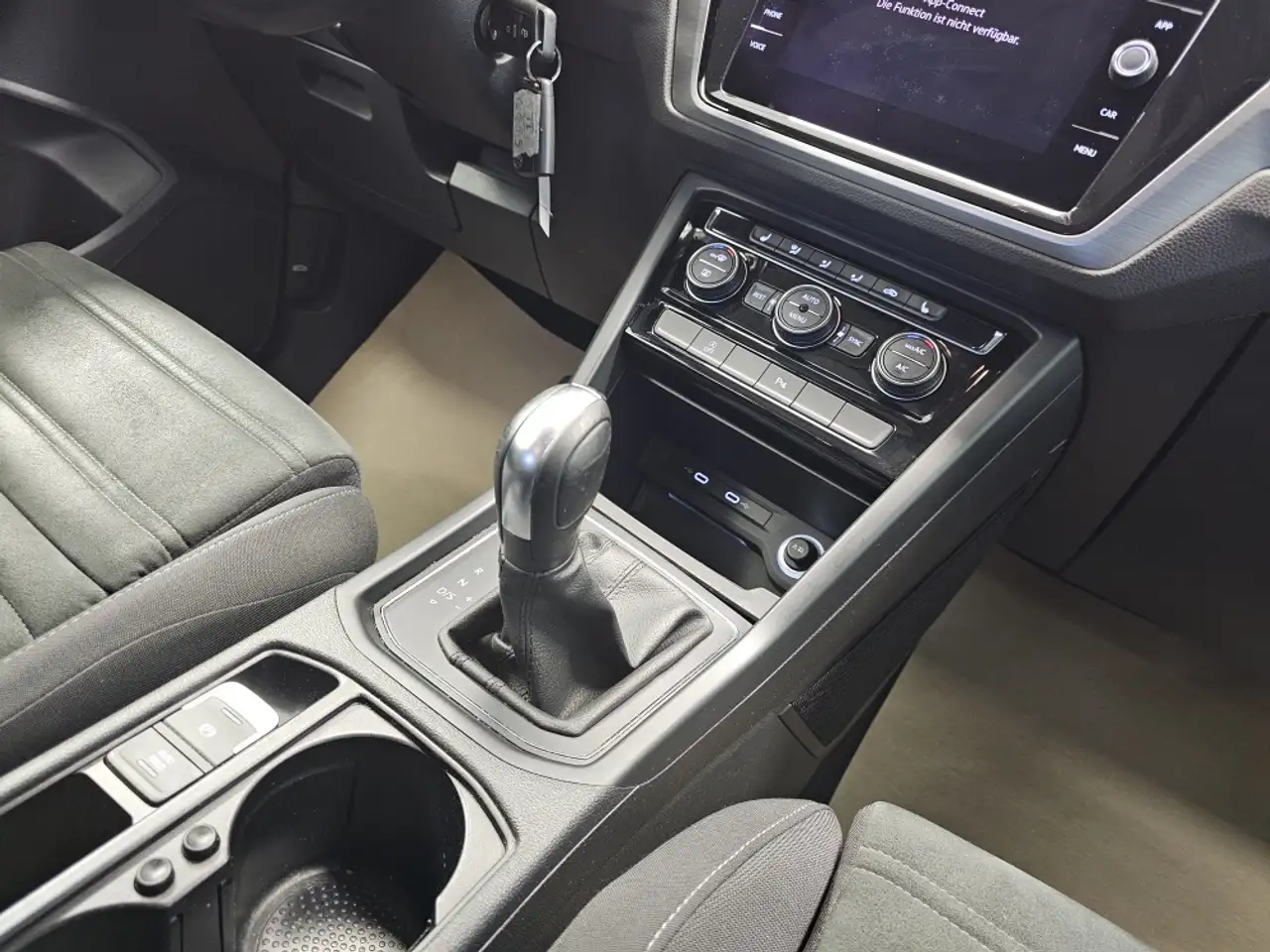 Volkswagen Touran Comfortline 7-Sitzer,AHK,Navi,PDC,SH, миниатюра 12