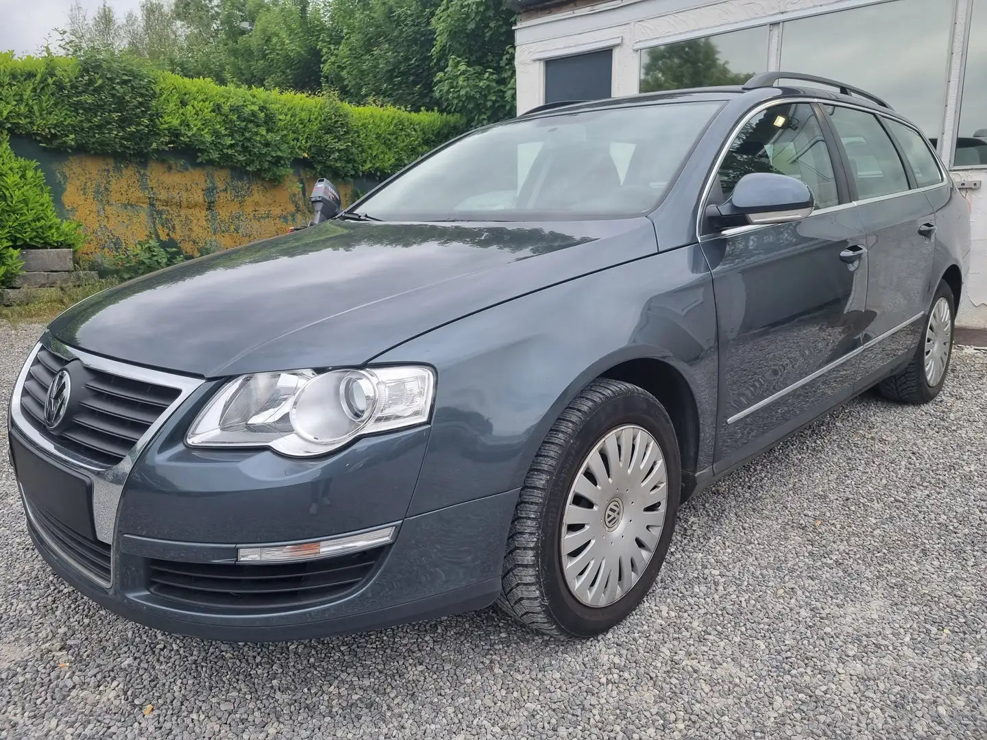 Volkswagen Passat Variant SW 1.6i Comfortline Grijs - 1