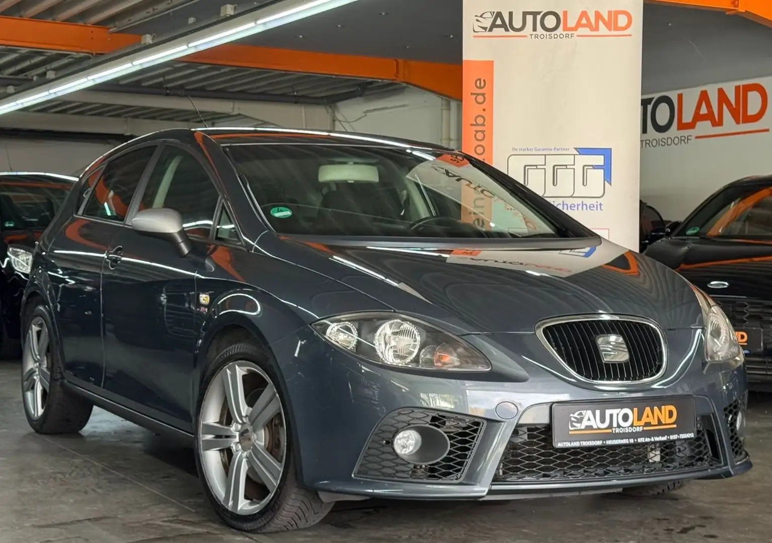 SEAT Leon FR 2.0 TDI*KLIMAAUTO*TEMPO*HU/AU NEU* Grau - 1