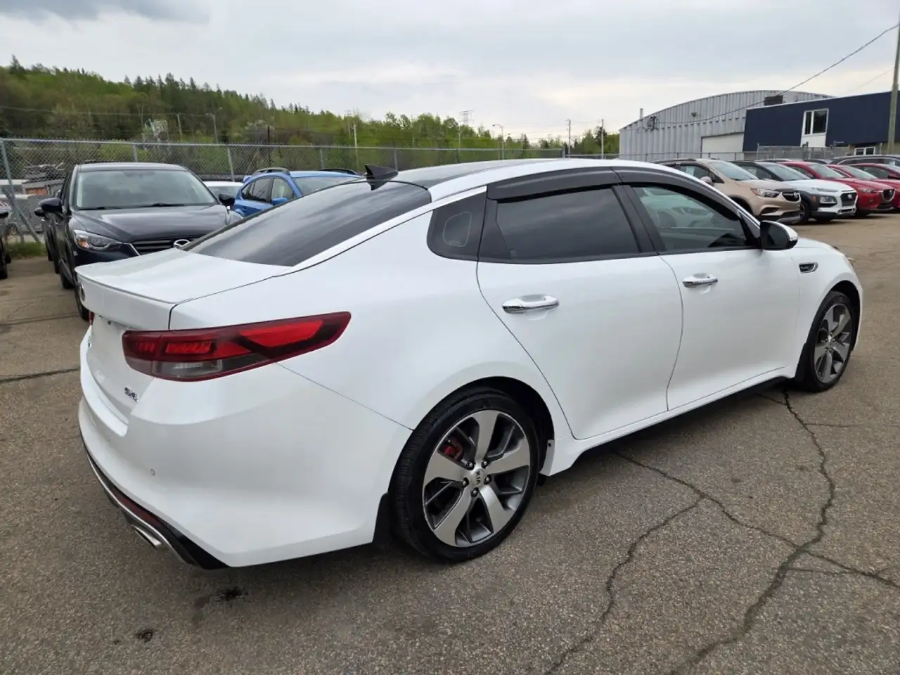 Kia Optima снимка Kia Optima