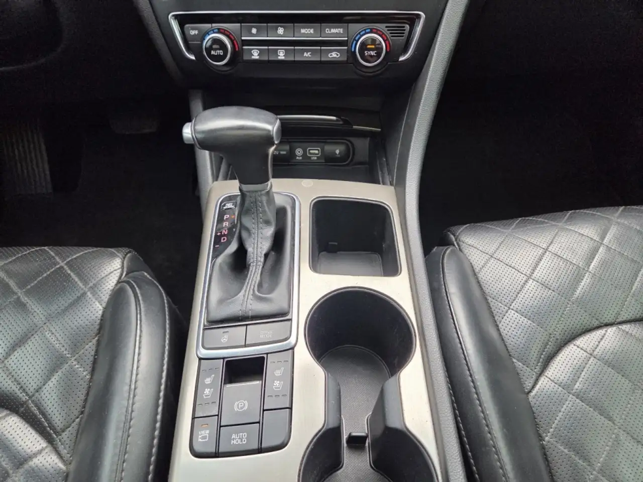 Kia Optima снимка Kia Optima