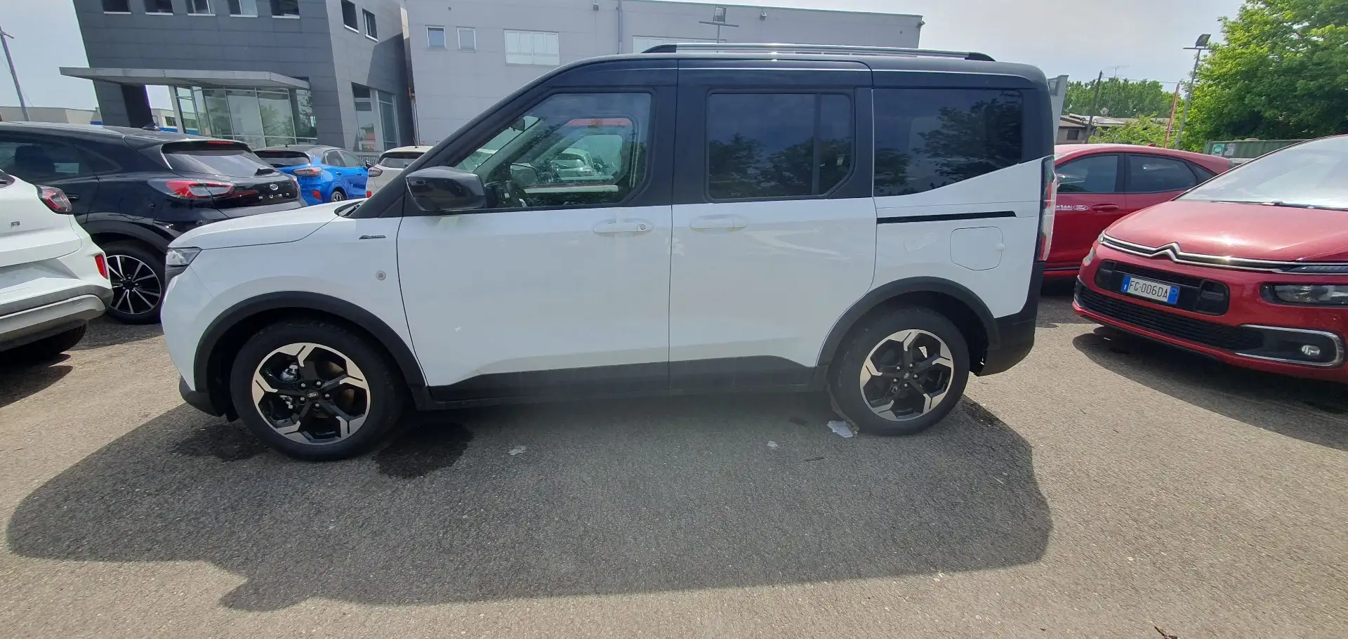 Ford Tourneo Courier active Bianco - 2