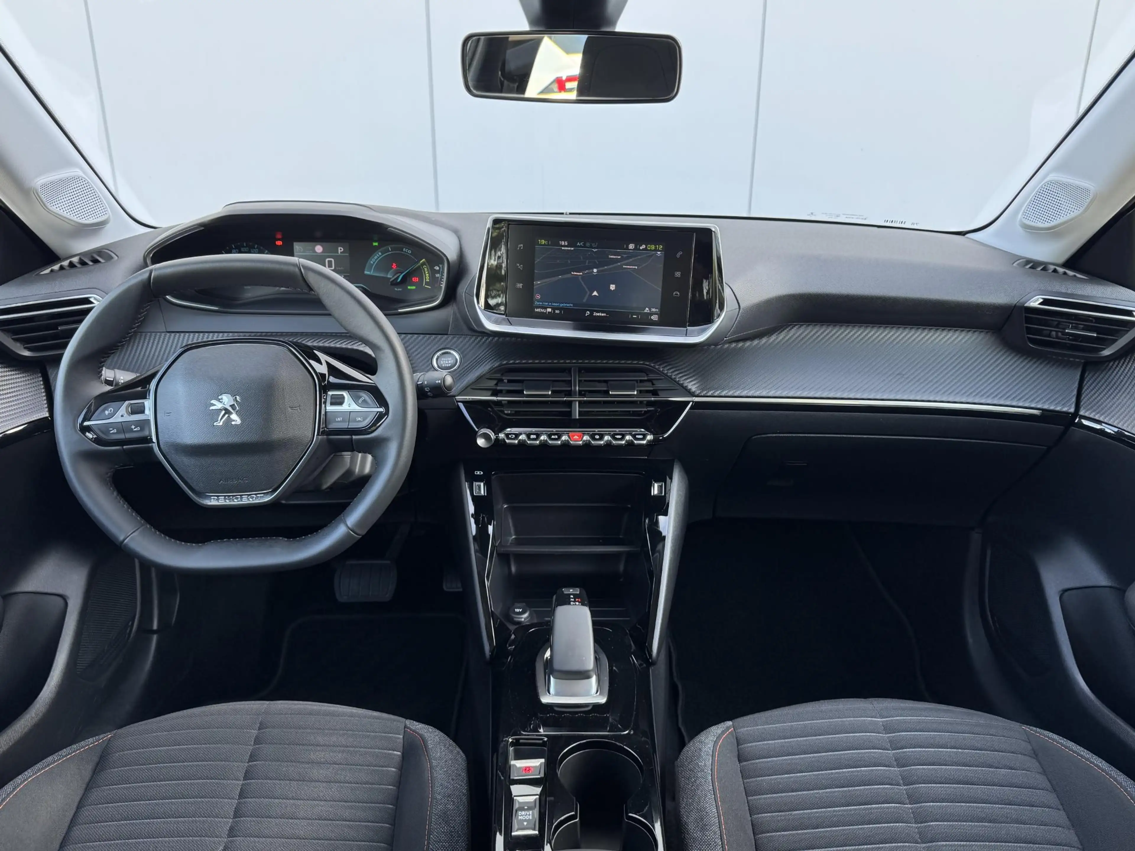 Peugeot e-208 EV Active 50 kWh | Navigatie | Cruise Control | Cl — photo 15