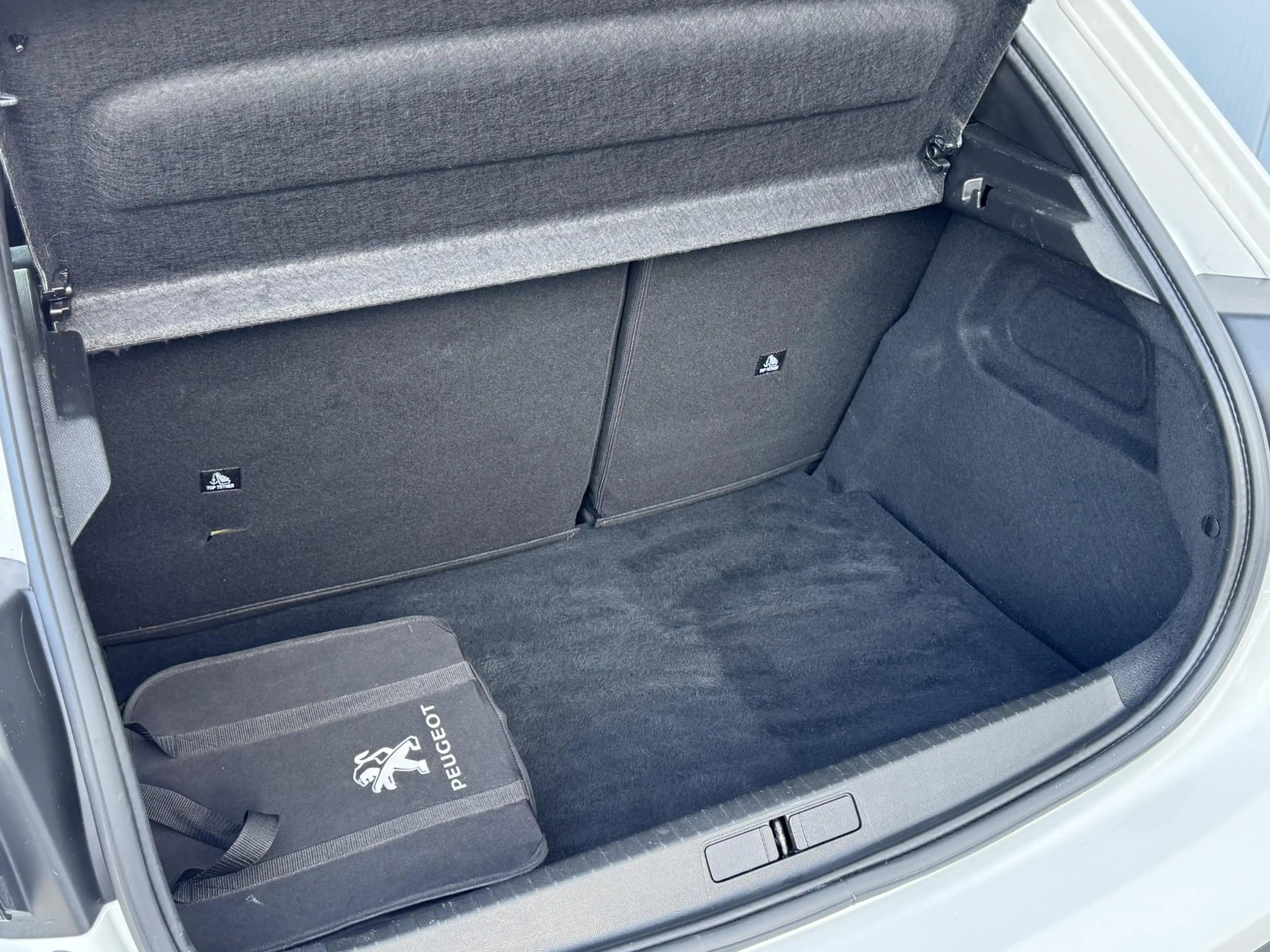 Peugeot e-208 EV Active 50 kWh | Navigatie | Cruise Control | Cl — photo 13