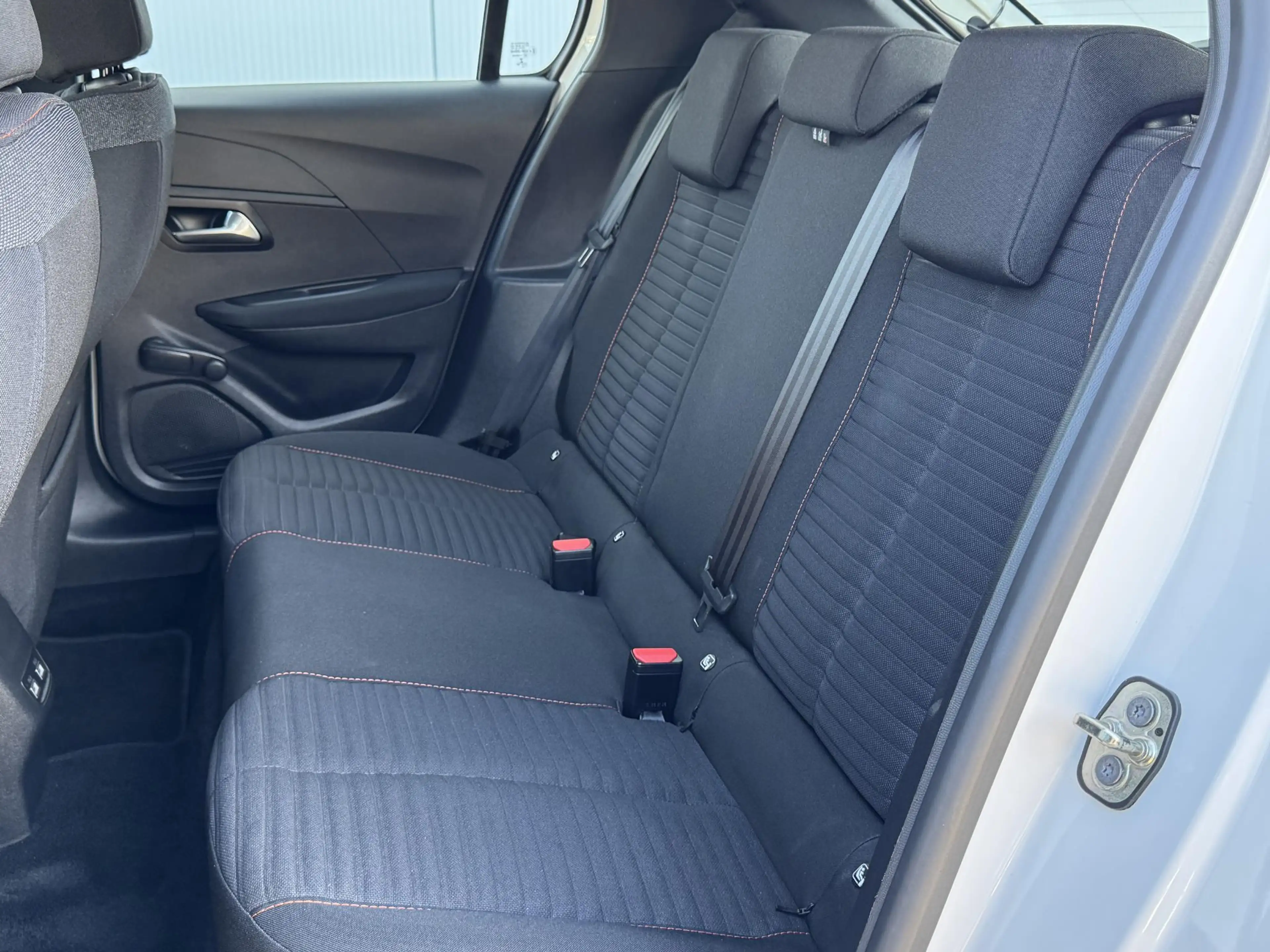 Peugeot e-208 EV Active 50 kWh | Navigatie | Cruise Control | Cl — photo 12