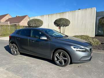 V40 1.5 T2 Kinetic Geartronic