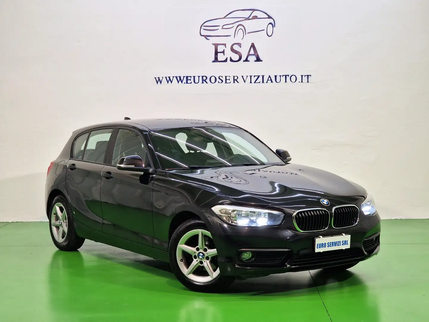 BMW 116 116d Advantage 5p auto Black - 1