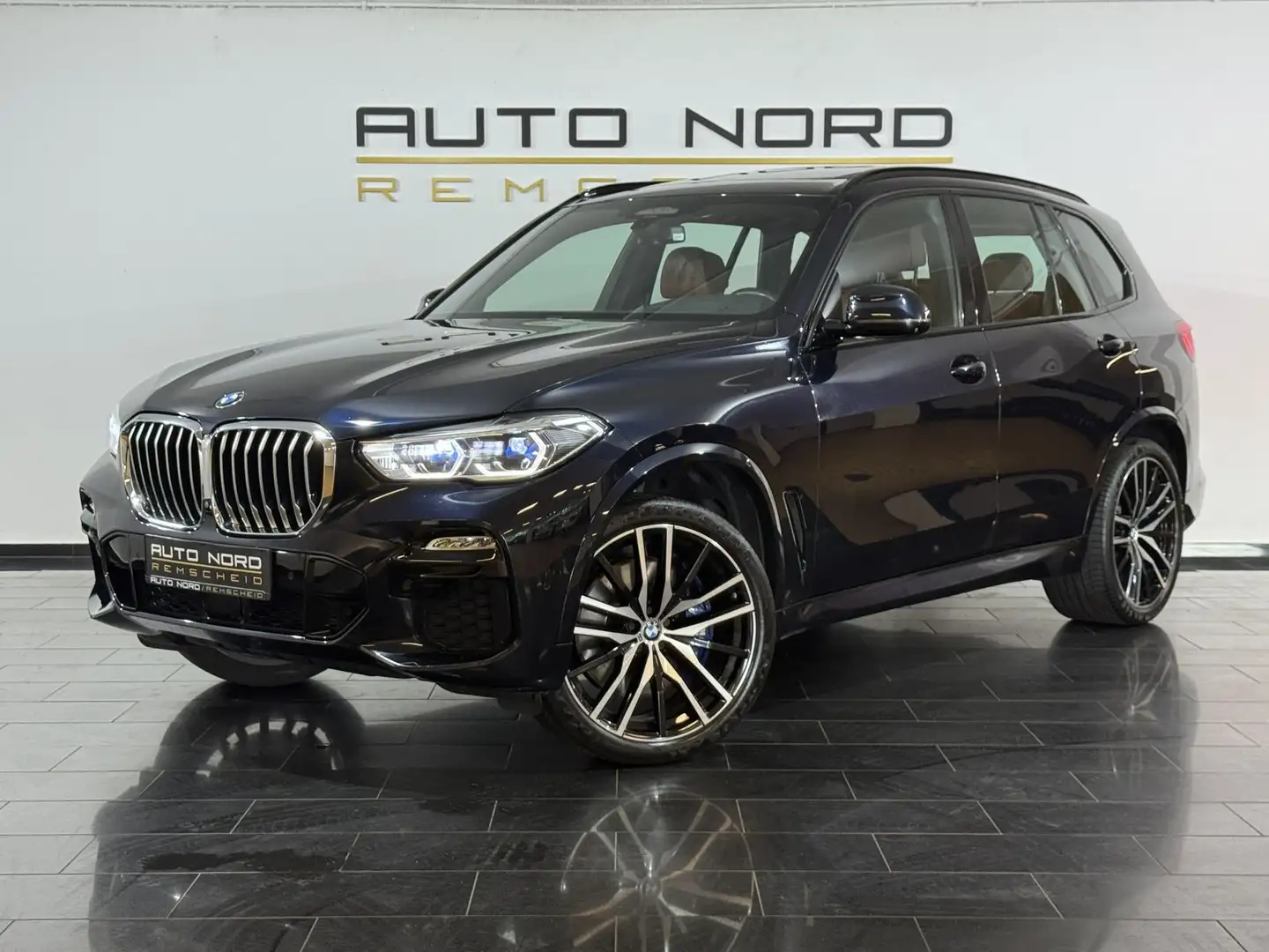 BMW X5 xDrive 40i*M-Sport*7-Sitzer*22´´*Laser*Pano* Schwarz - 1