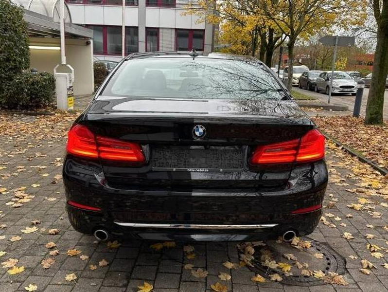 BMW 530 530 d xDrive Luxury Line — photo 3