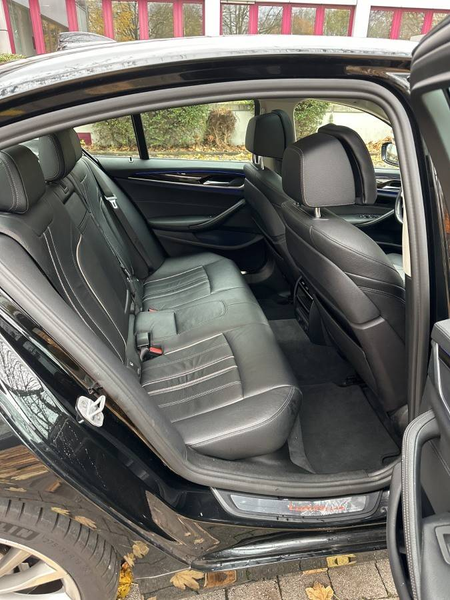 BMW 530 530 d xDrive Luxury Line — photo 11